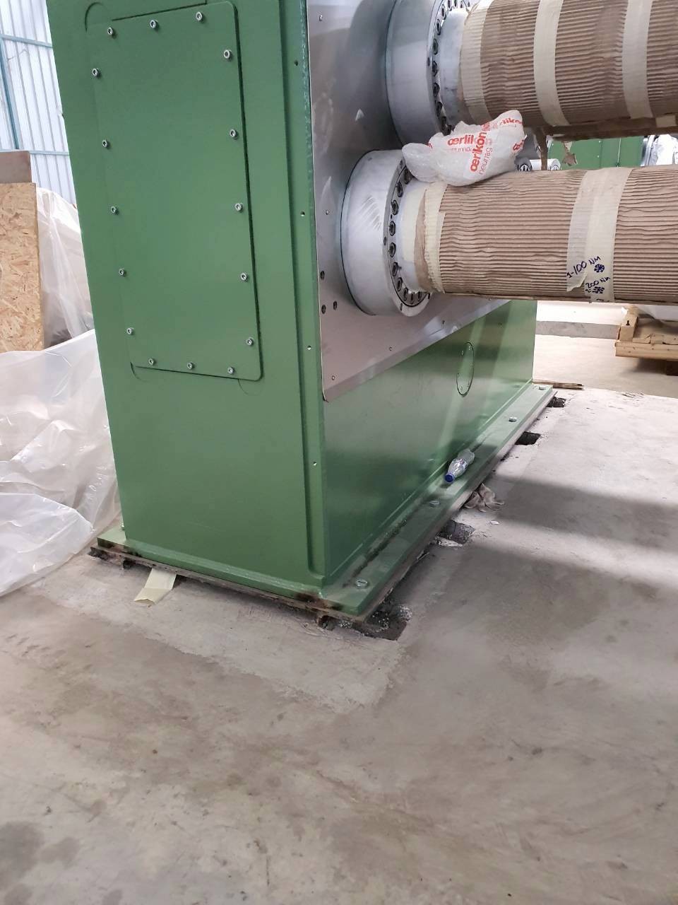 โครงสร้างแท่นiรับเครื่องจักร ภายในโรงงาน คอนกรีเสริมเหล็ก เสาเข็มเจาะ จังหวัดชลบุรี